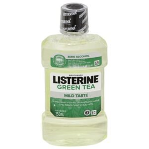 Nước súc miệng Listerine Natural Green Tea không cay ngừa mảng bám chai 250ml - 07/2024 | nhathuocchangpharma.com